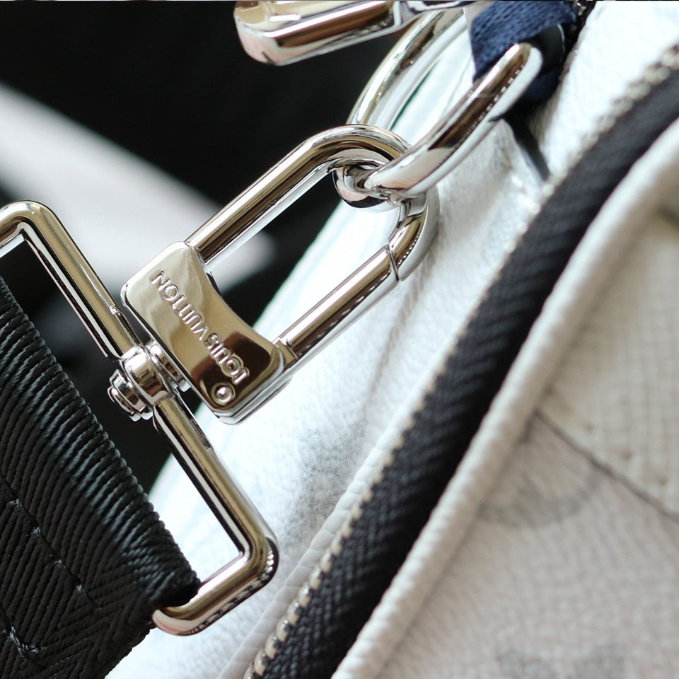 L Alpha Messenger