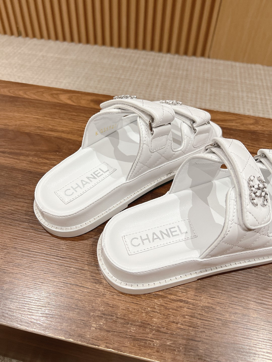 CH New Beach Slippers sandals
