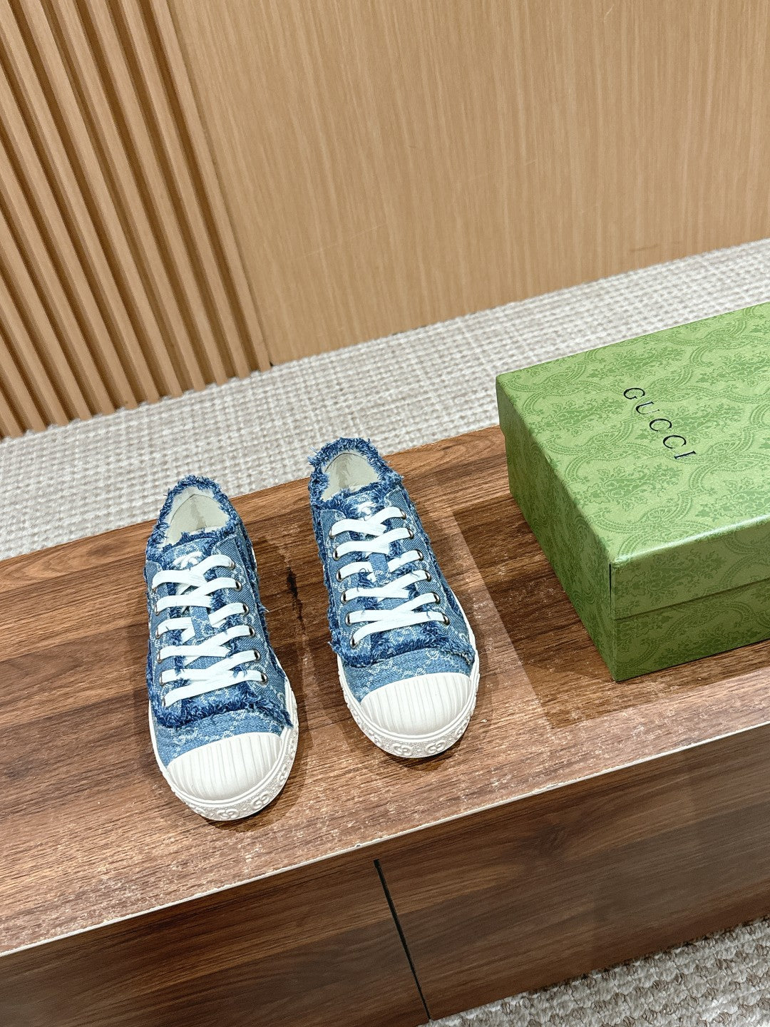 Neue Denim-Canvas-Schuhe Lässige flache Schuhe