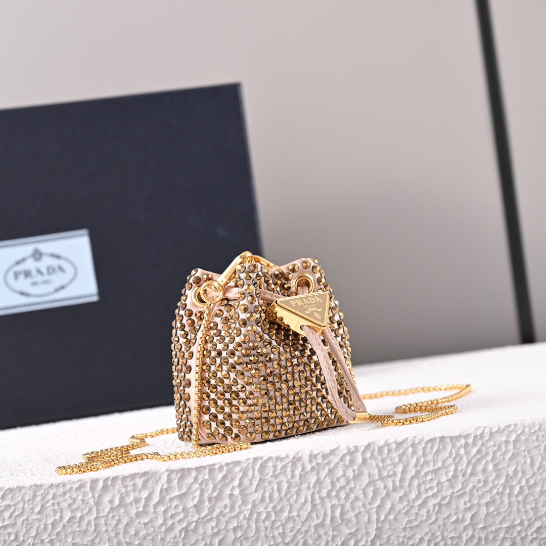Mini-pochette en satin à ornements Pr@da