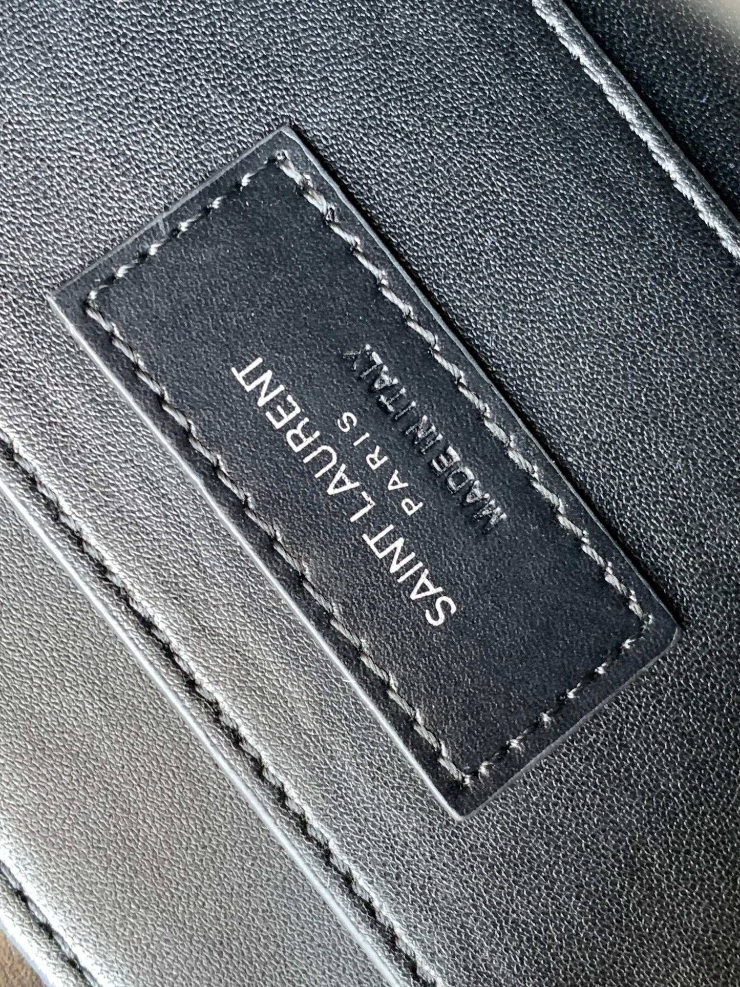 Y*L SOLFERINO MITTLERE UMHÄNGETASCHE IN BOX SAINT LAURENT
