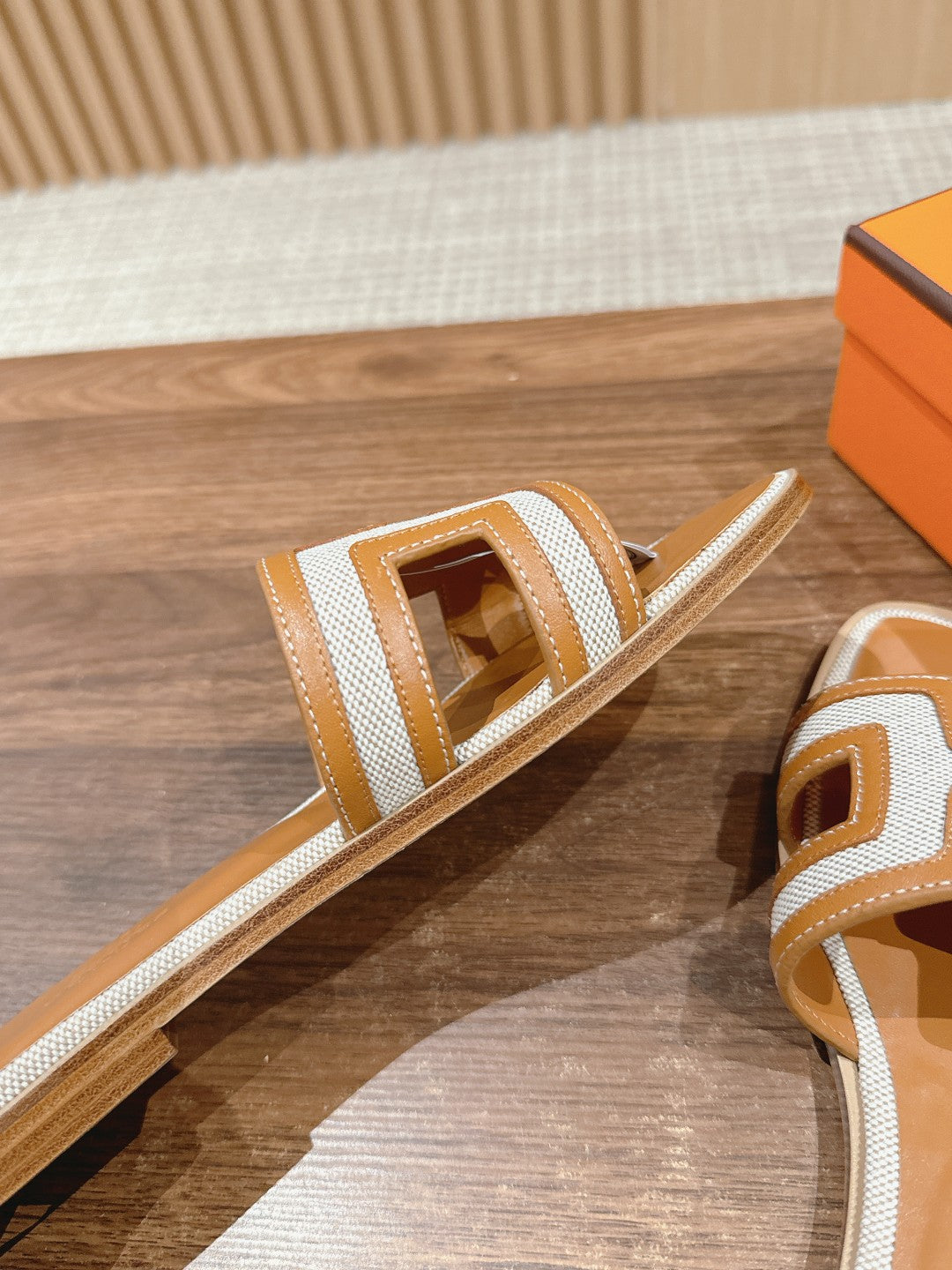 H Leather patchwork Classic H Slippers