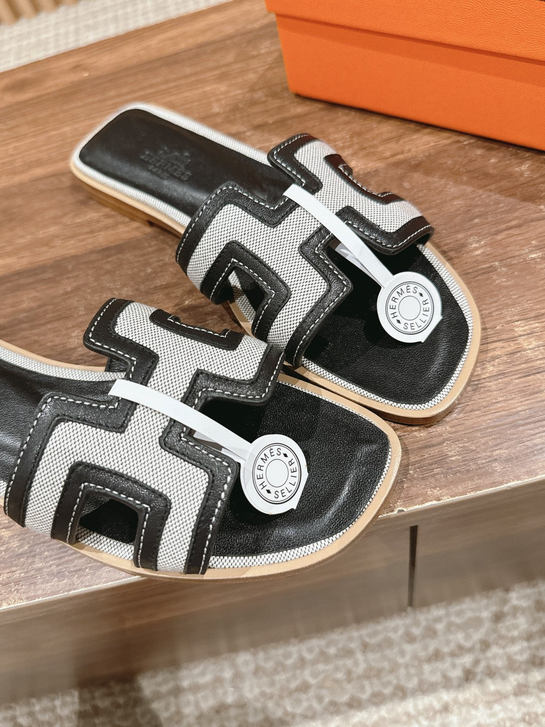 H Leather patchwork Classic H Slippers