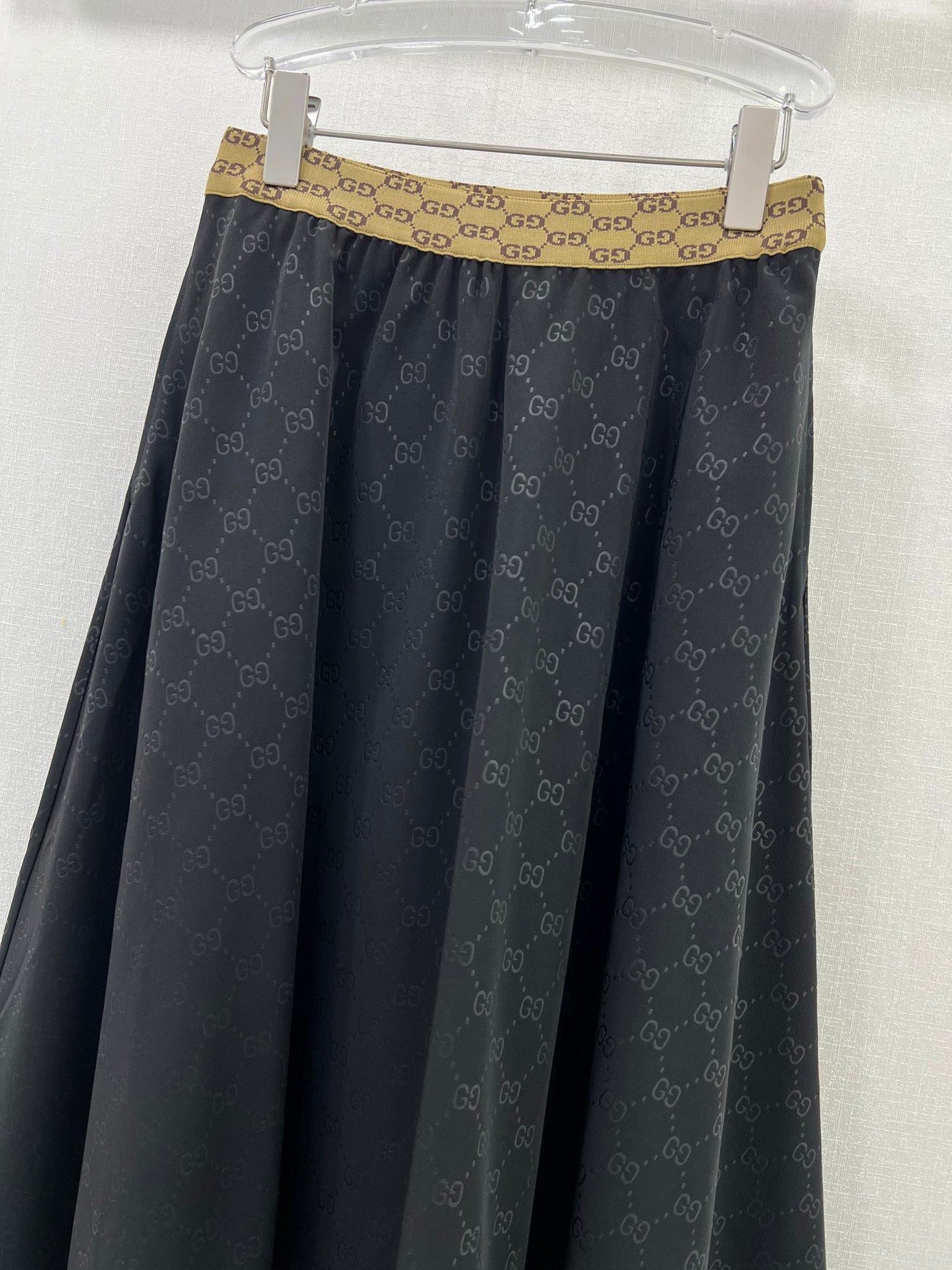 GC 25ss lettering print skirt