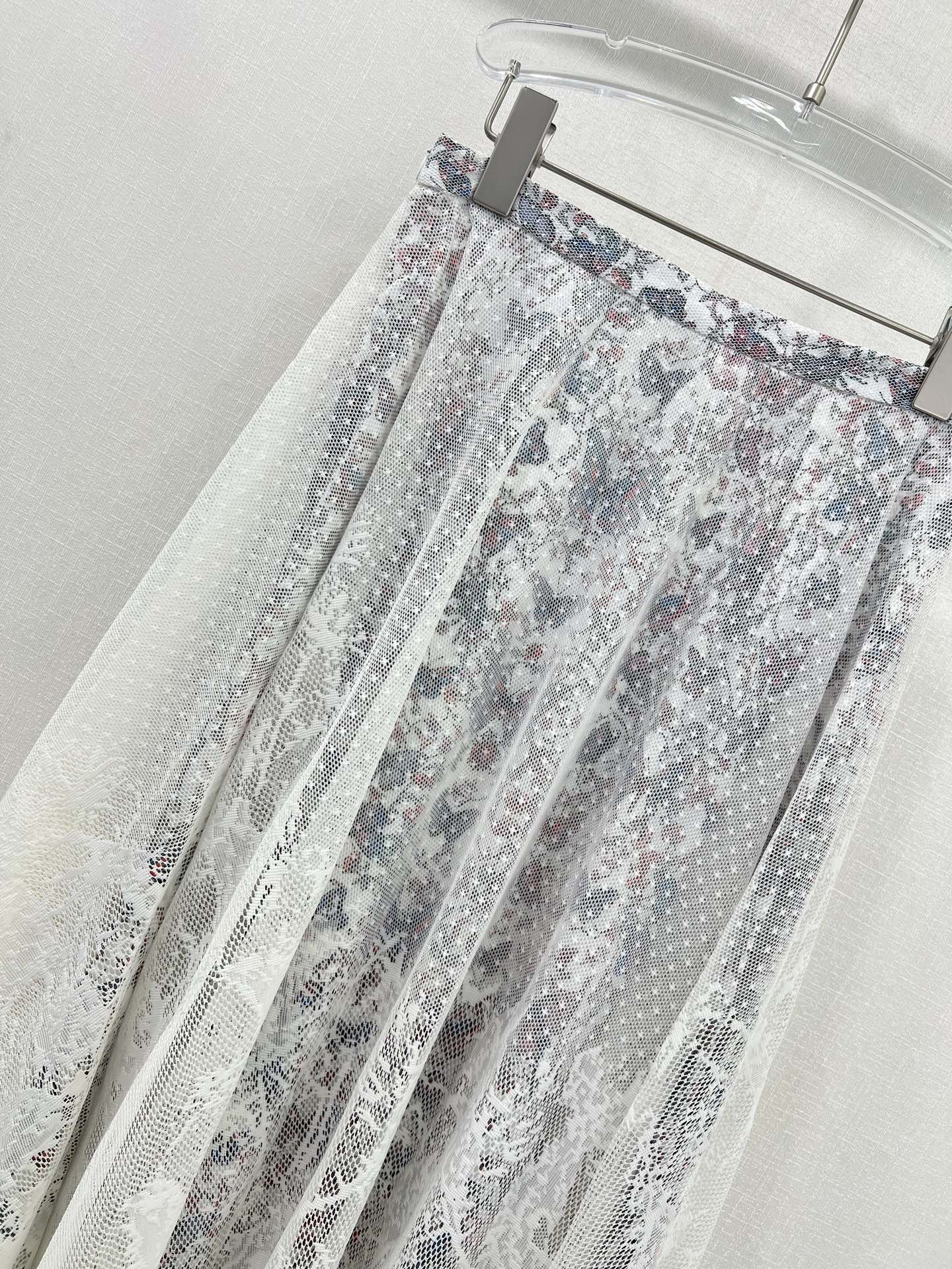 DO 25 new mesh skirt