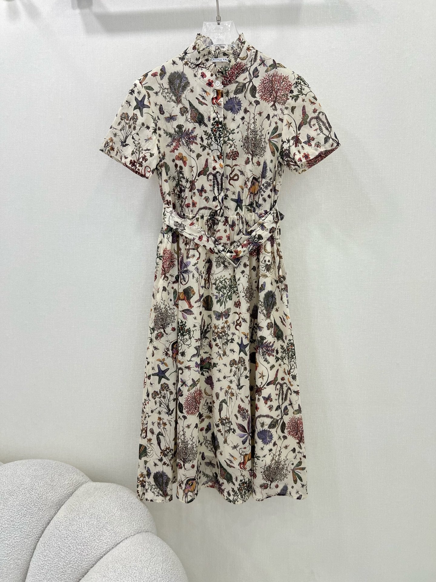 DO 25 new printed short-sleeved dress
