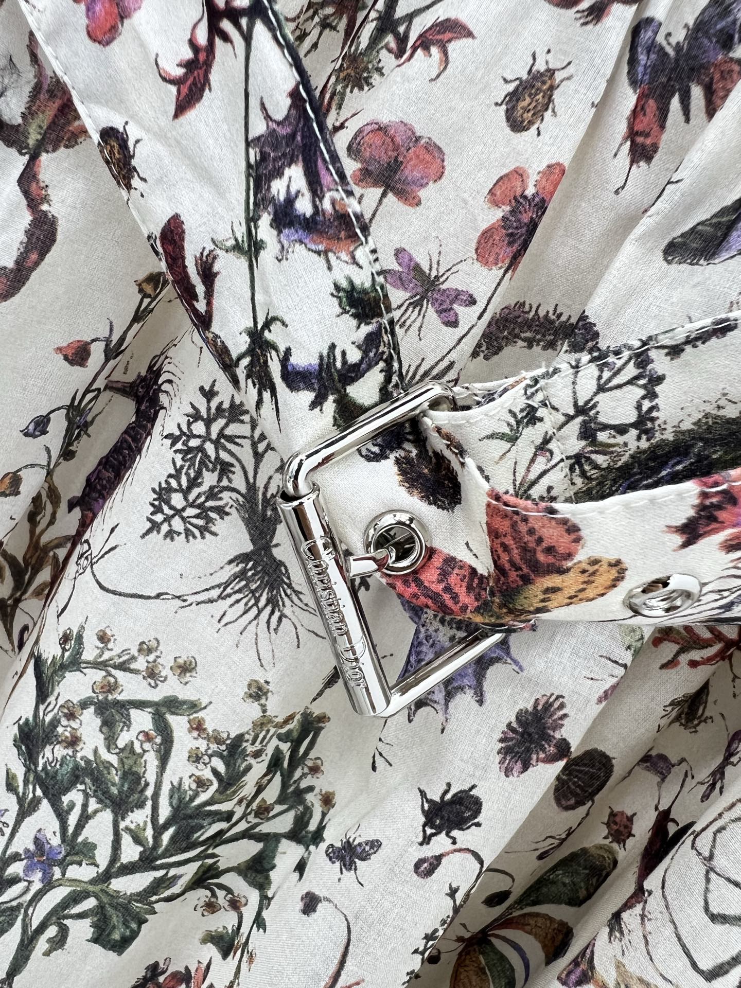 DO 25 new printed short-sleeved dress
