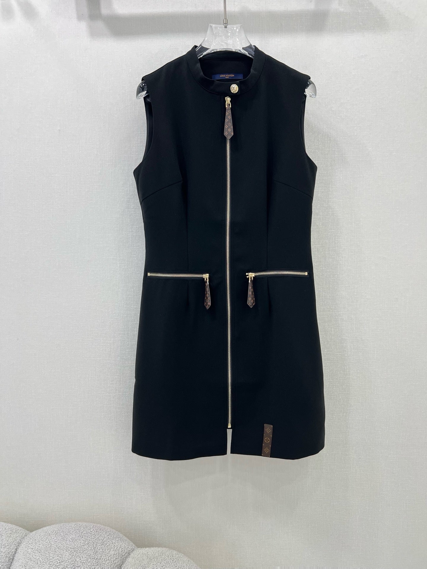 L 25 new sleeveless vest dress