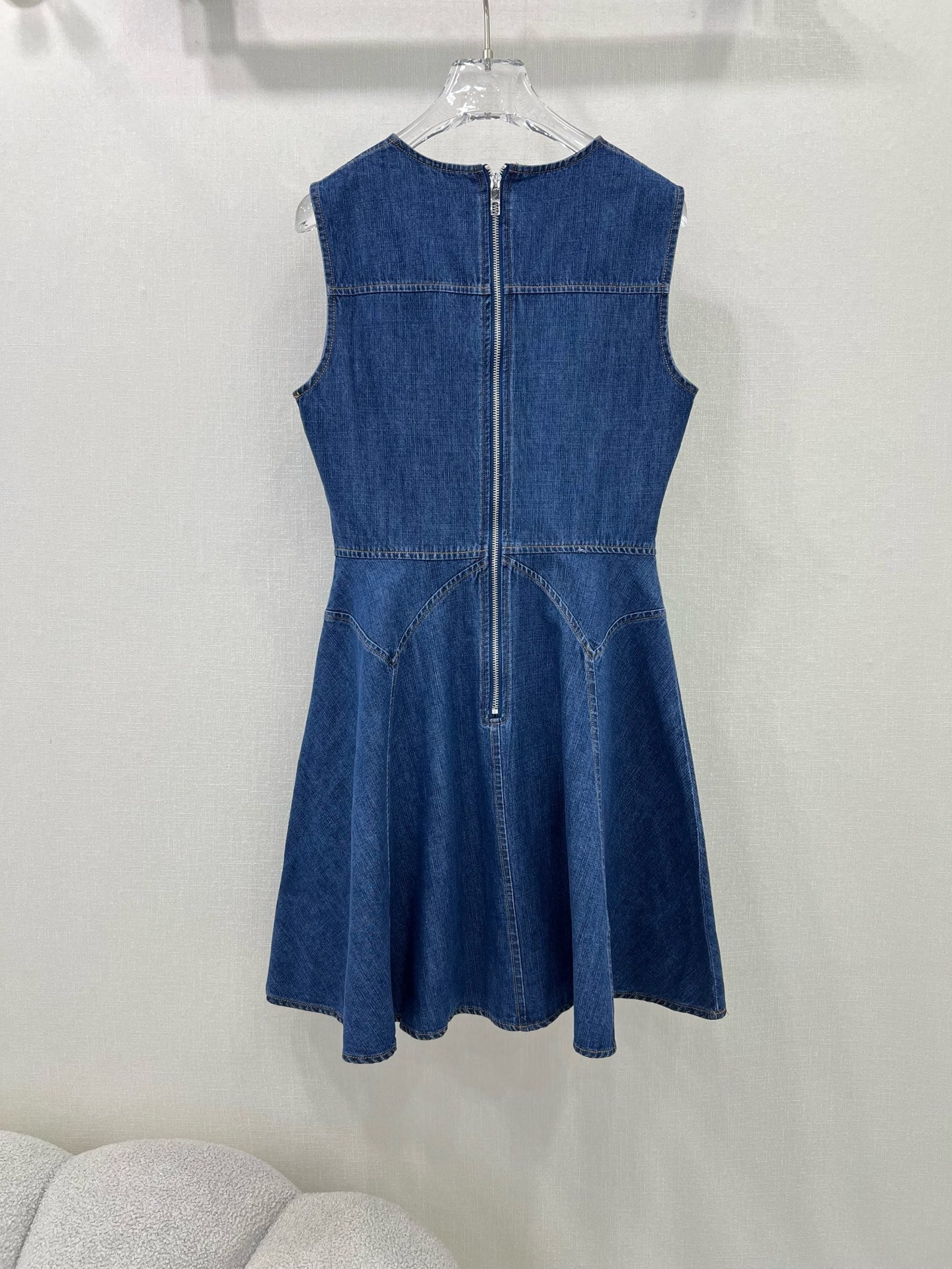 VT 25 new denim dress