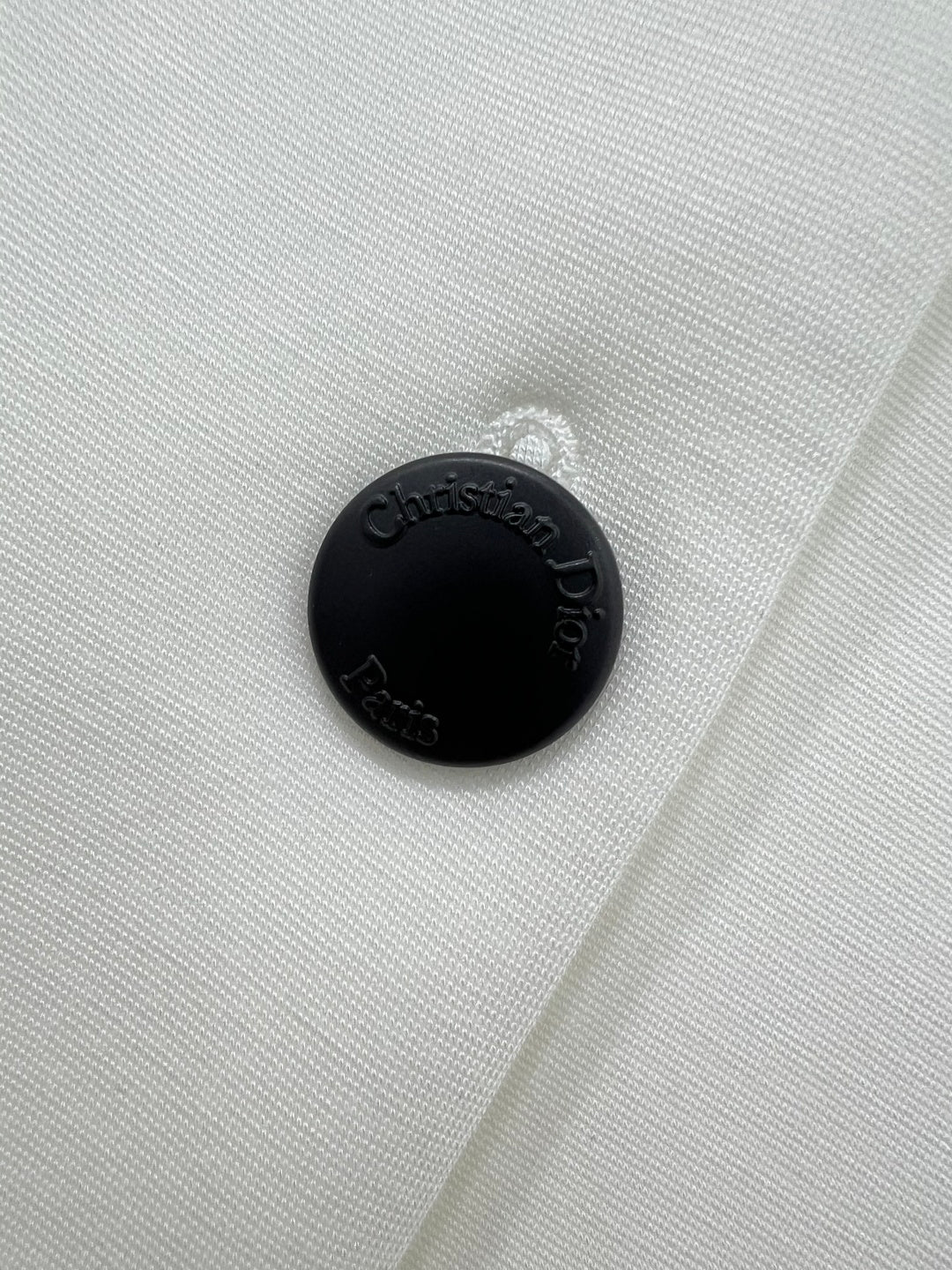 DO 25 new short-sleeved suit