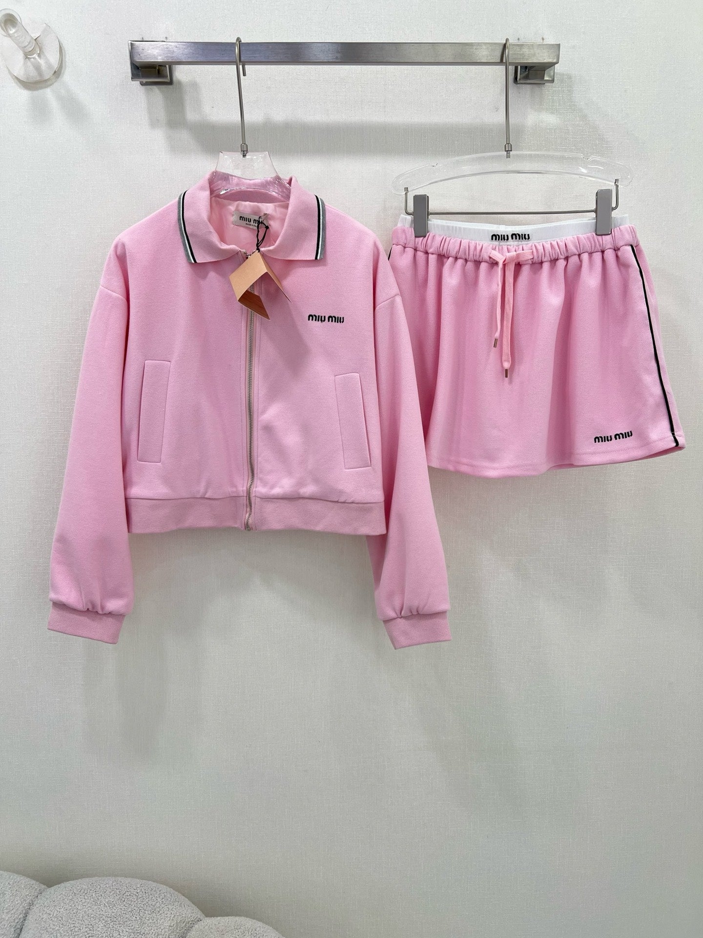 MU 25 new three-piece suit