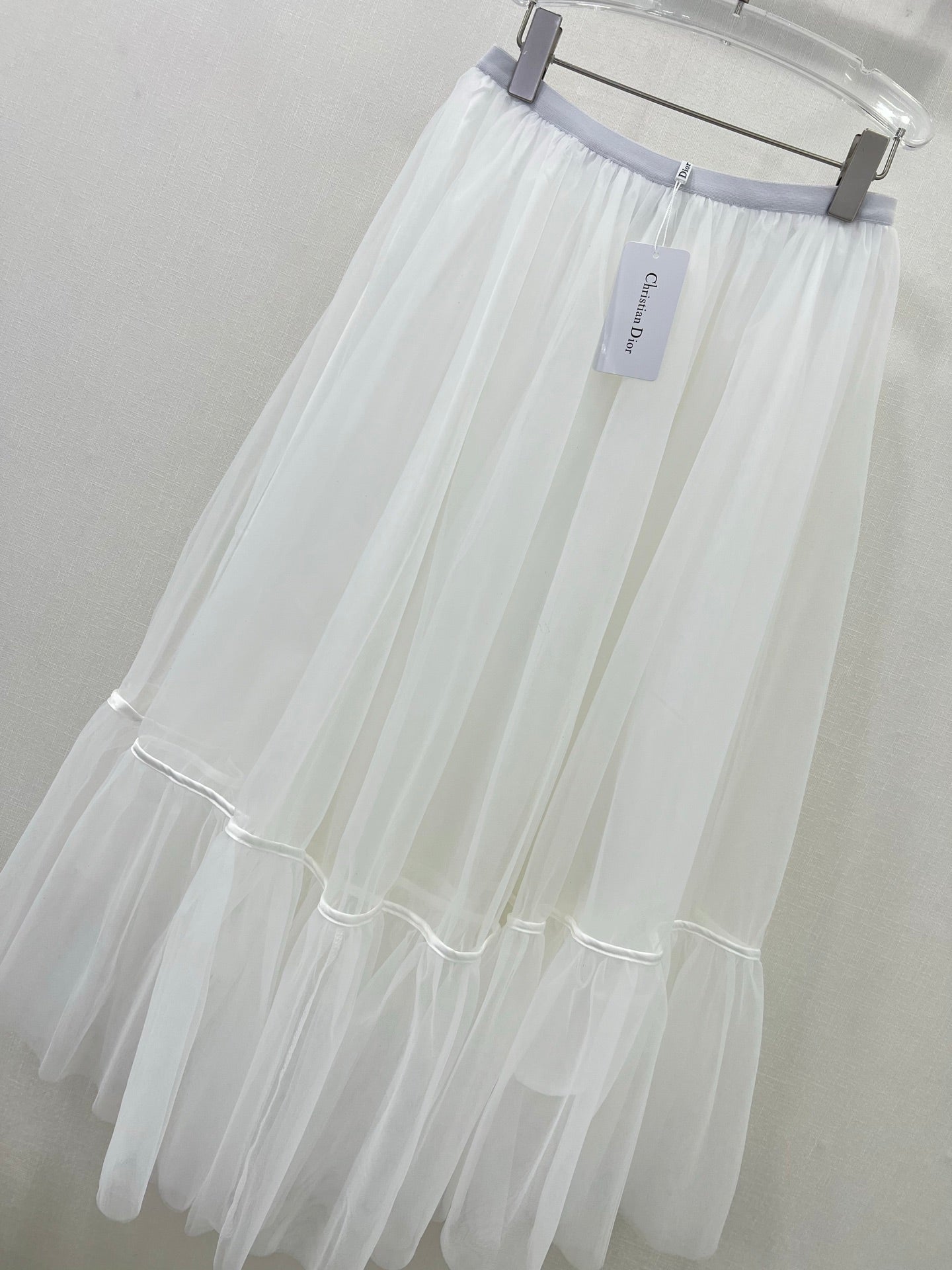 DO 25 new fluffy tulle skirt