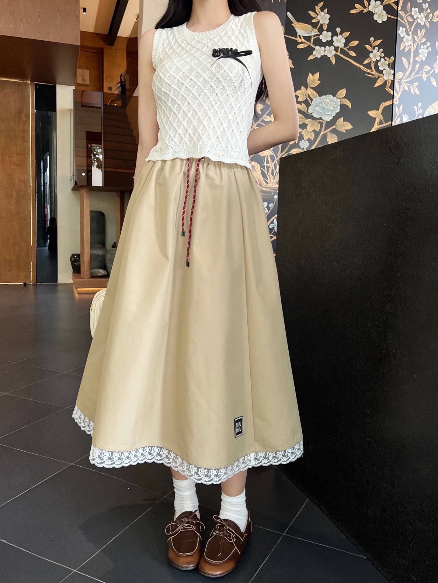 MU 25 new solid color hem lace skirt
