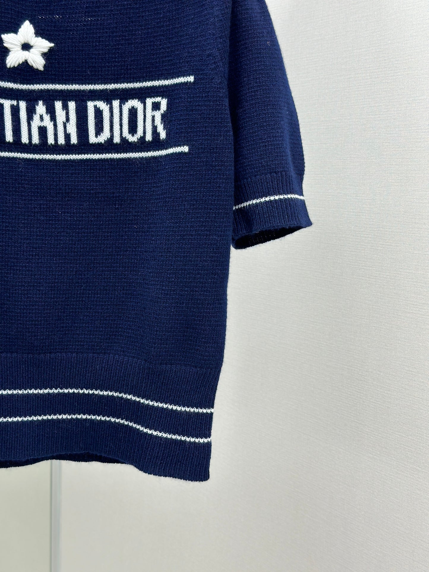 DO 25ss Short-Sleeved Sweater