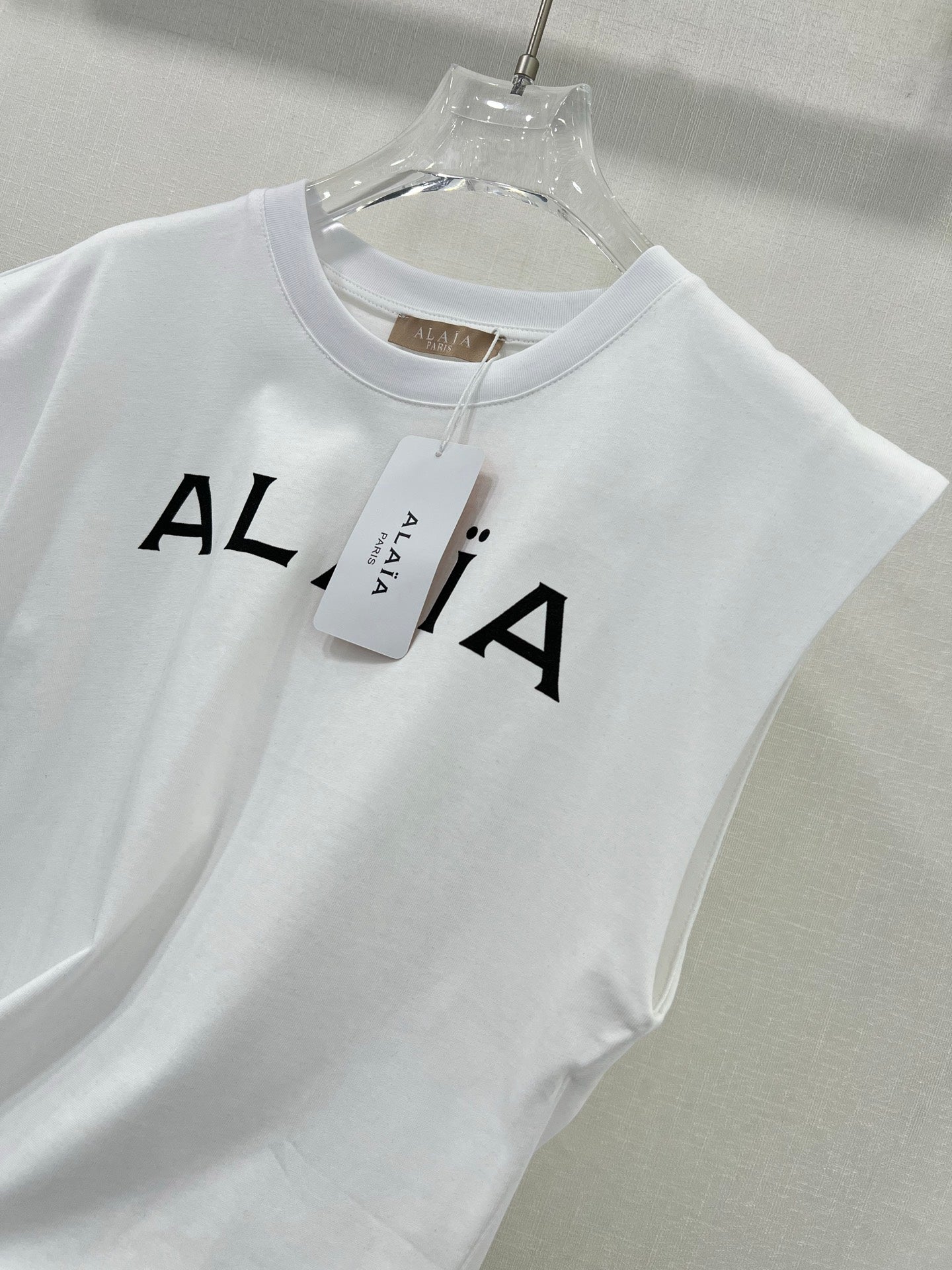 AL 25 new sleeveless T-shirts