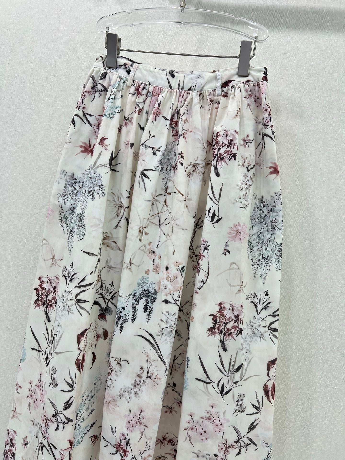 DO 25 New Jungle Floral High Waist Skirt