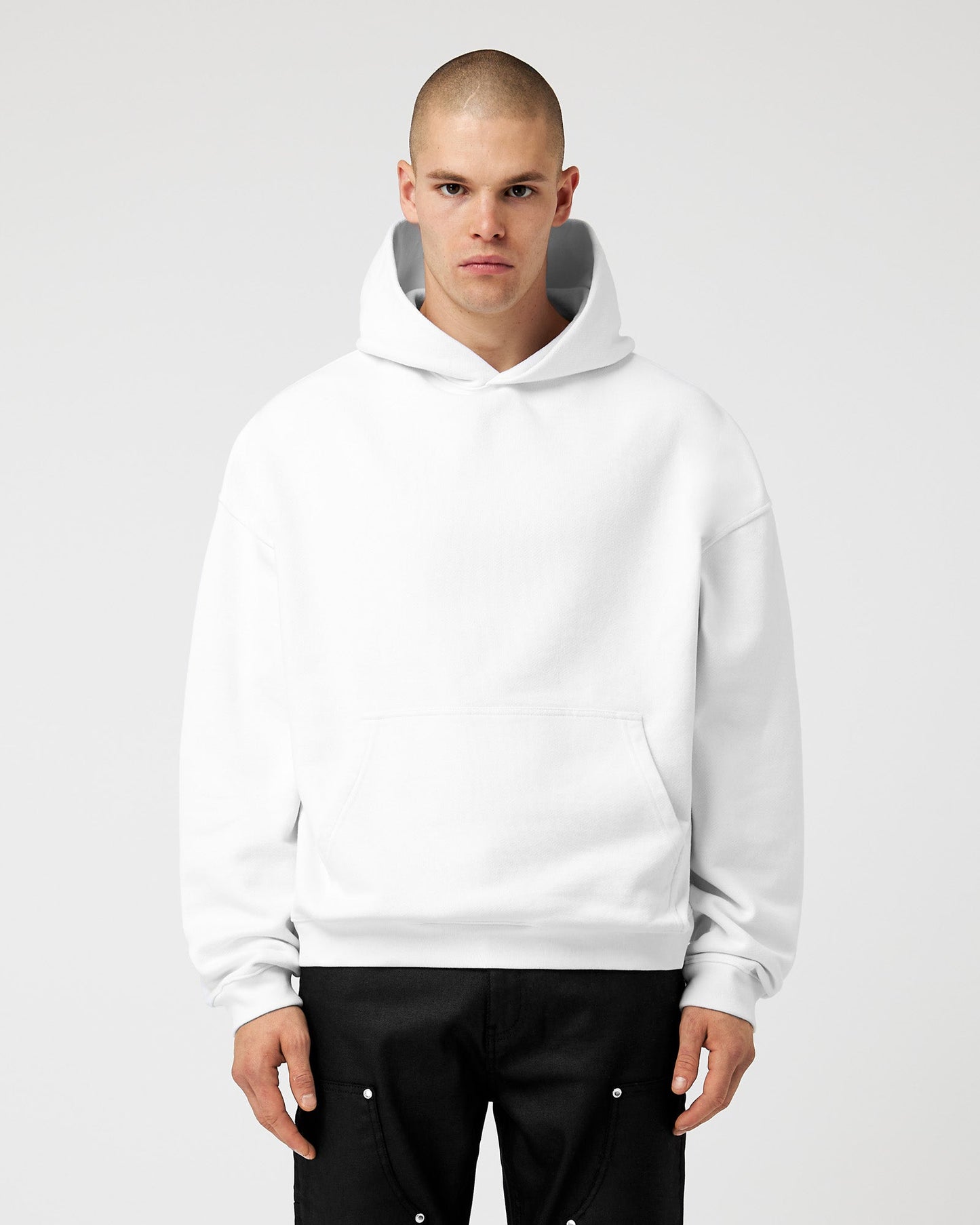 Schwerer weißer Basic-Hoodie