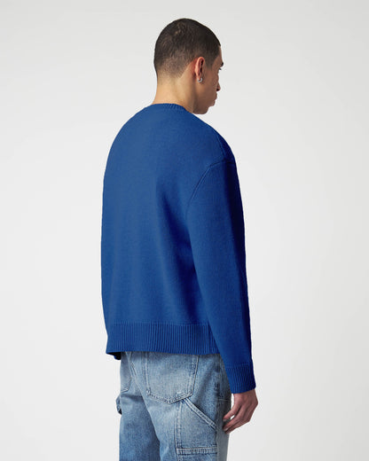 Pull en tricot bleu roi