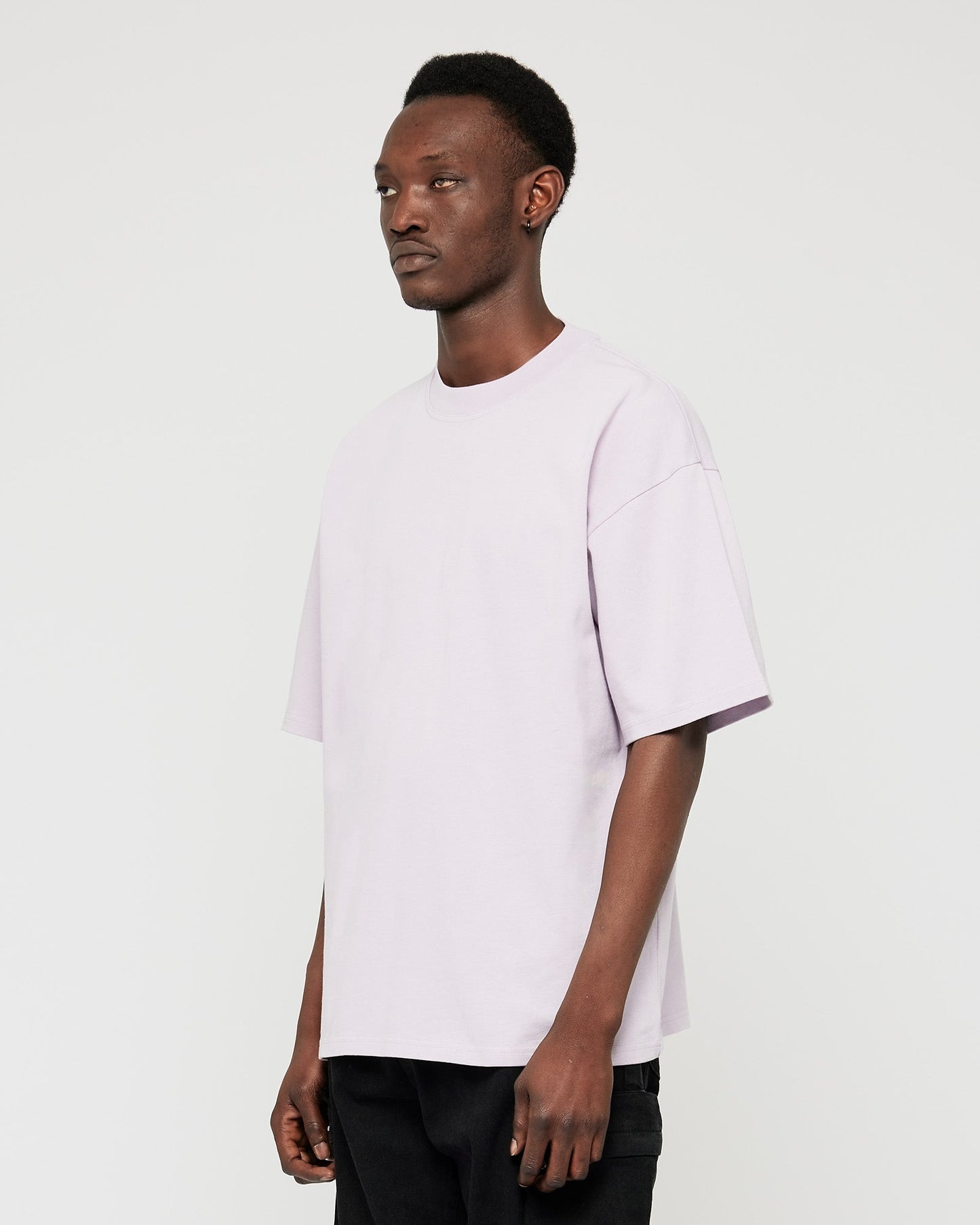 Schweres Lavendel-Basic-T-Shirt