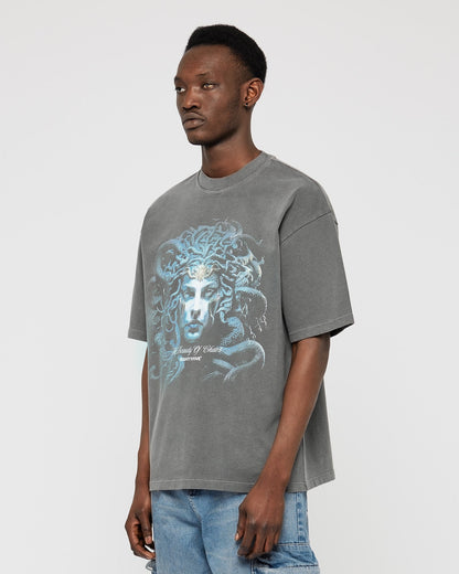 Schweres Medusa-T-Shirt