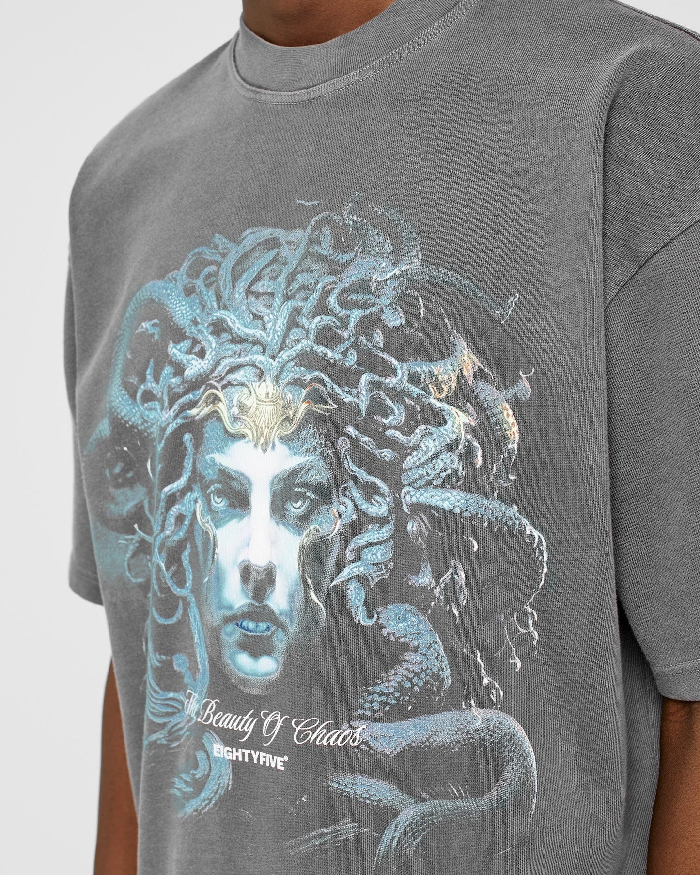 Schweres Medusa-T-Shirt