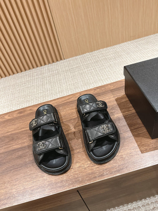 CH New Beach Slippers sandals