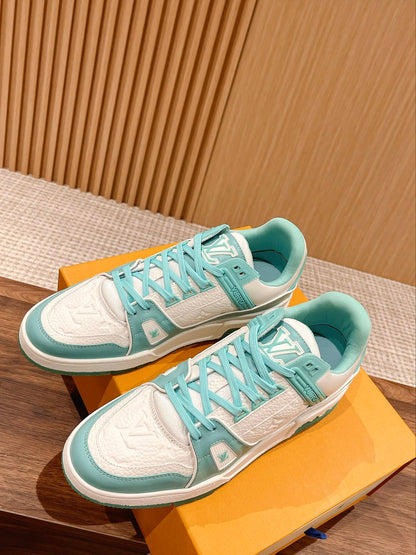 L Couple's 𝘁𝗿𝗮𝗶𝗻𝗲𝗿 series latest sports shoes