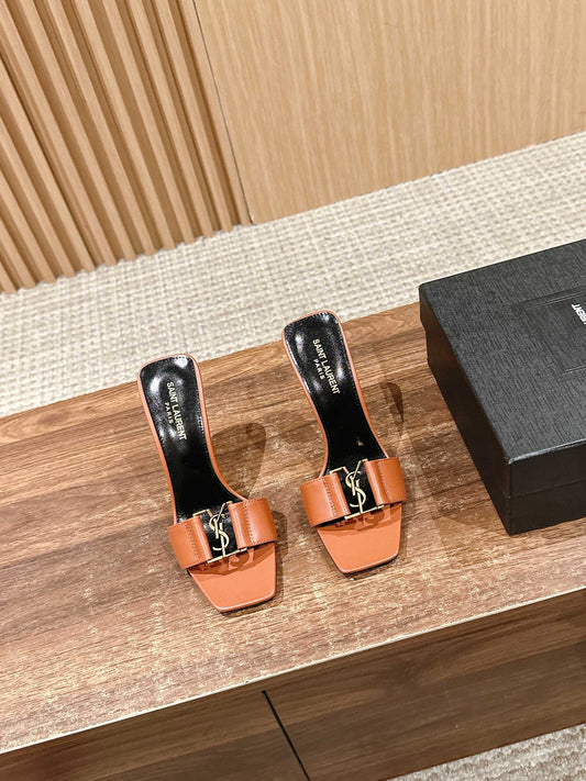 YL High heel slippers