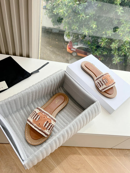 CE new spring and summer slippers