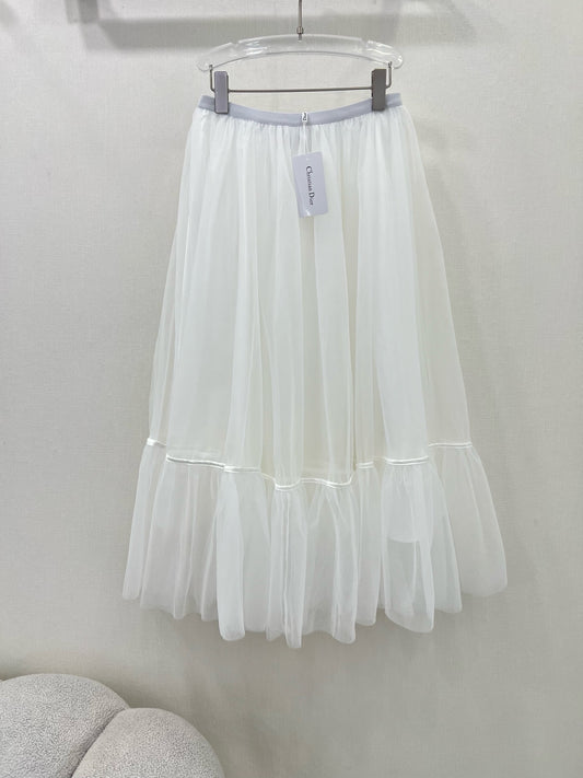 DO 25 new fluffy tulle skirt